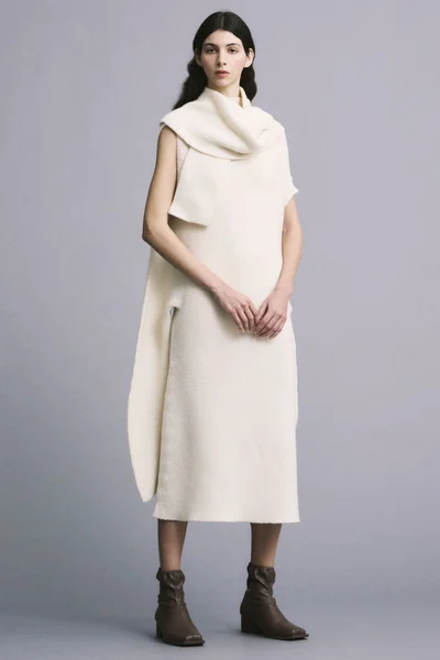 Look 9